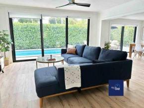 POOL & FIRE PIT -Sleeps 8 - Mins to South Beach - Wynwood - Brickell
